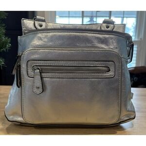 Relativity purse silver foil crossbody pockets travel NWOT
